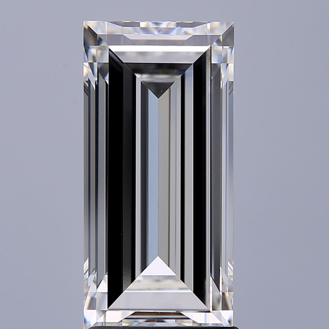 2.83 ct lab-grown Baguette Diamond