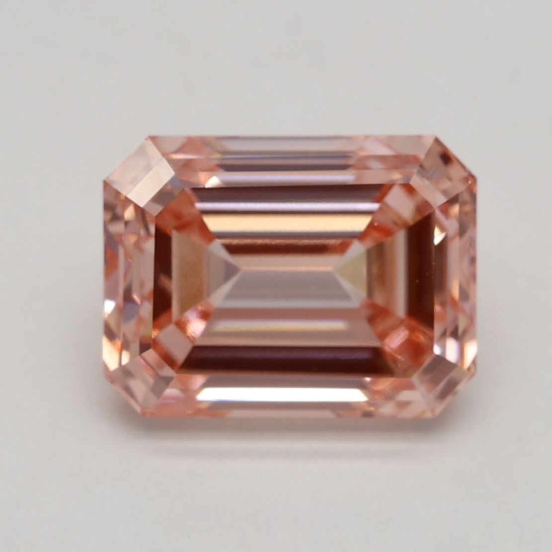 3.01 ct Emerald diamond