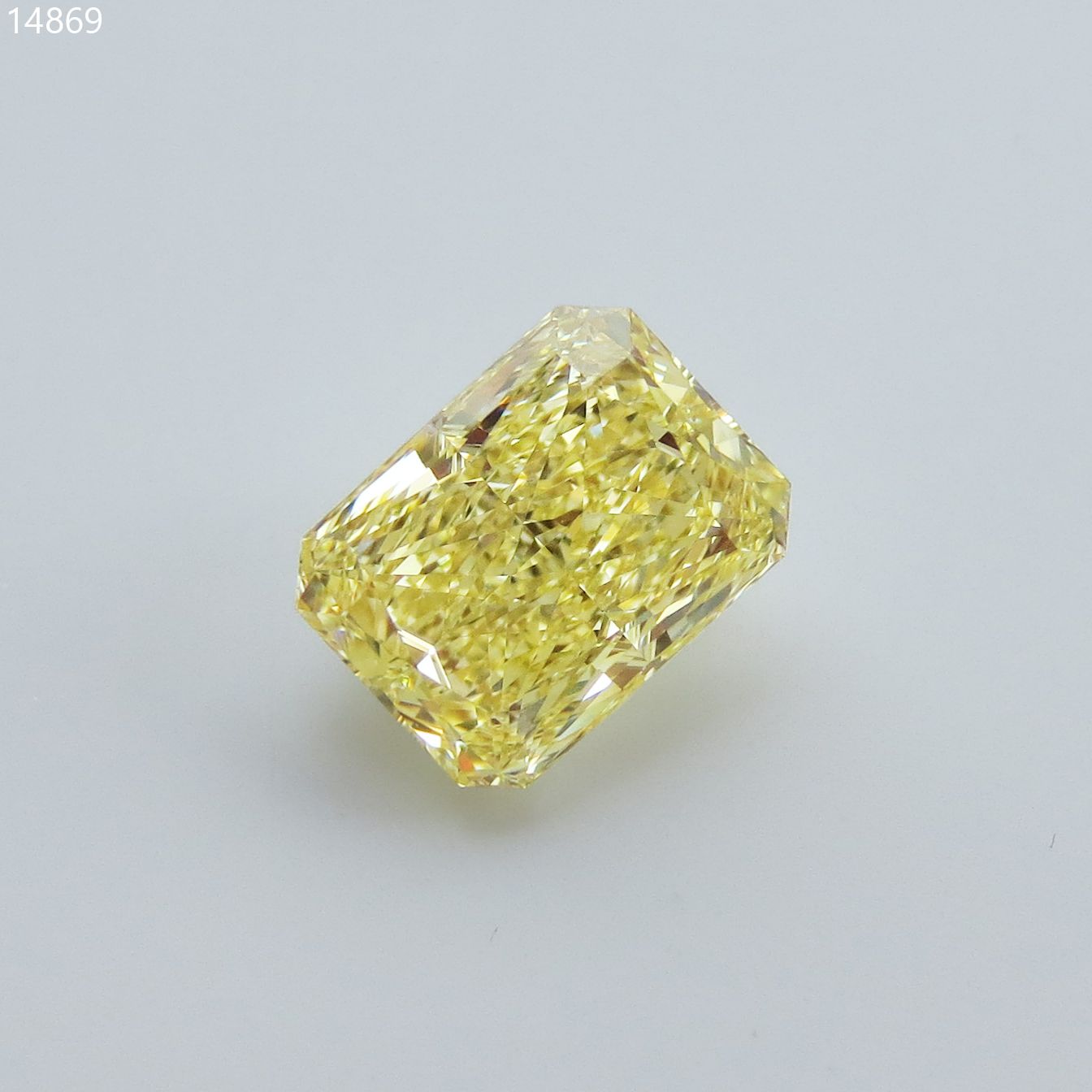 2.25 ct Radiant diamond