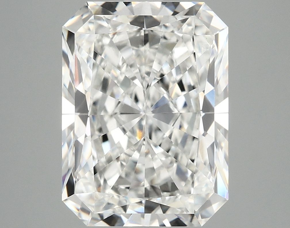 4.77 ct. radiant Lab Grown Diamond front image