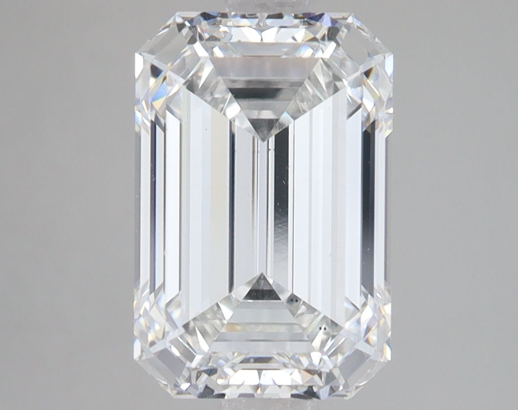 3.89 ct Emerald diamond
