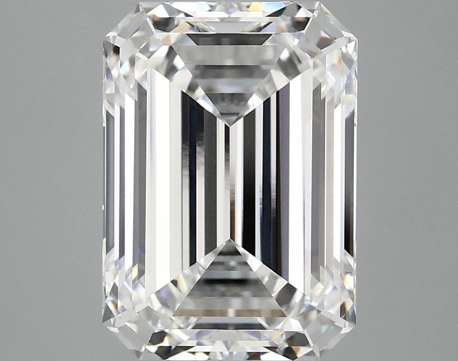 3.93 ct. emerald Lab Grown Diamond front image