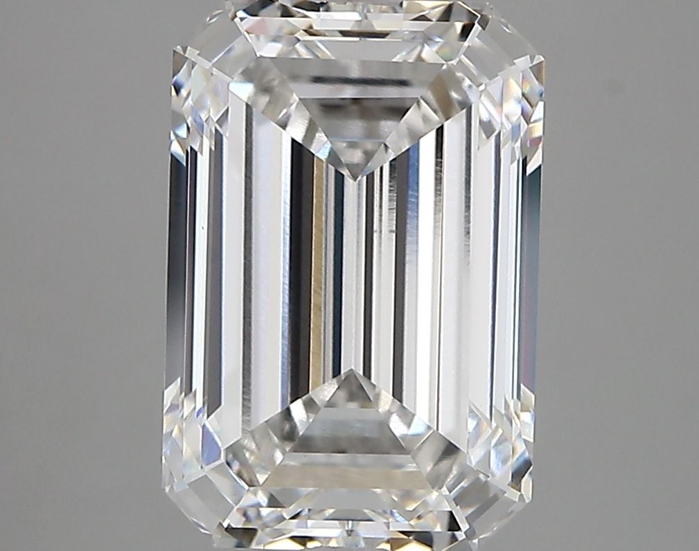 4.31 ct. emerald Lab Grown Diamond front image