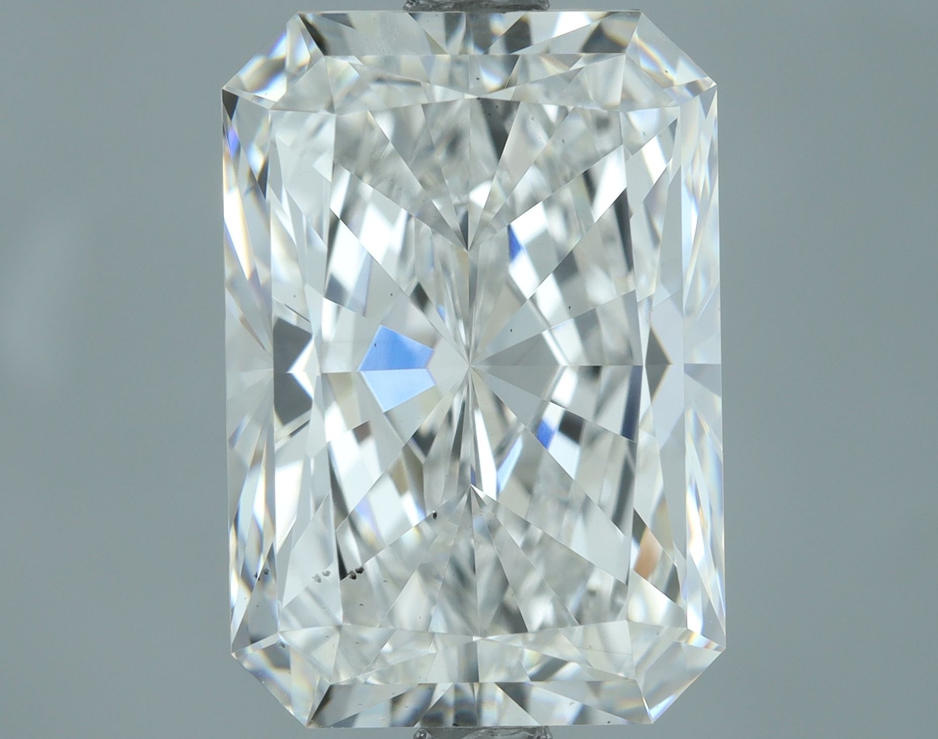 4.51 ct. radiant Lab Grown Diamond front image