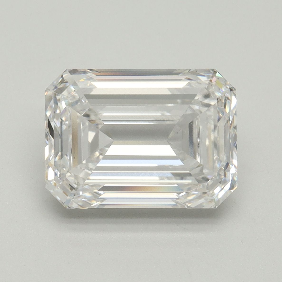 4.52 ct. emerald Lab Grown Diamond front image