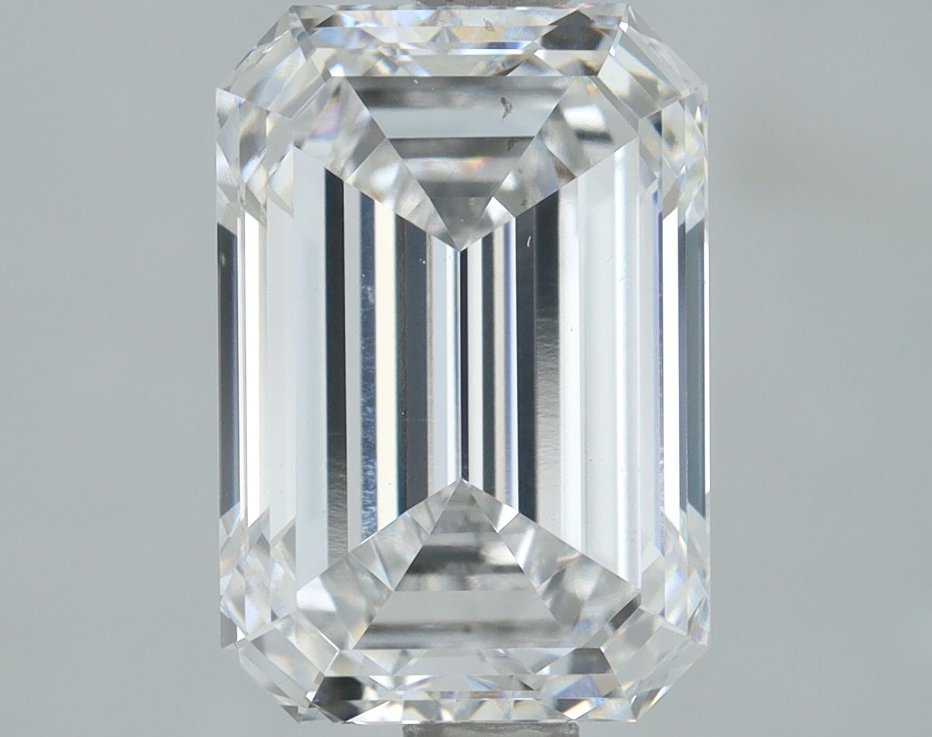 2.00 ct. emerald Lab Grown Diamond front image
