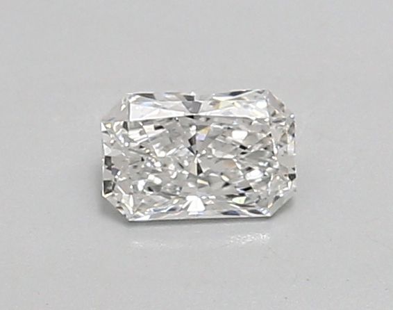 0.38 ct lab-grown Radiant Diamond