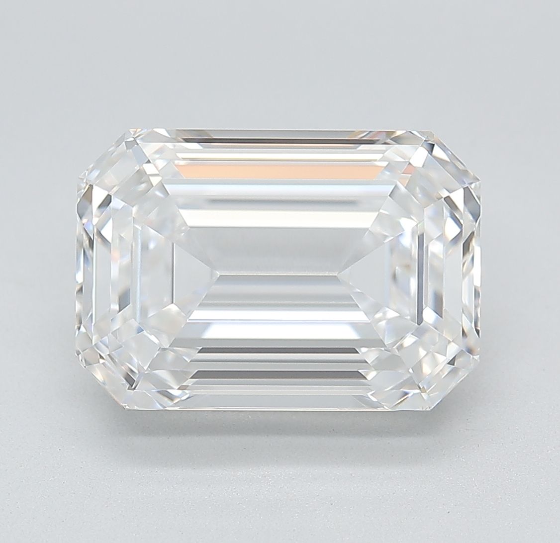 5.62 ct. emerald Lab Grown Diamond front image