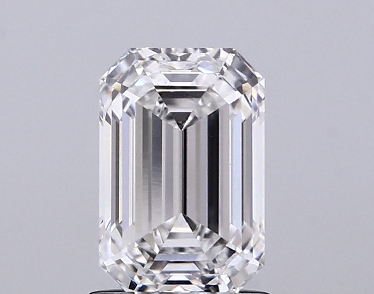 1.56 ct. emerald Lab Grown Diamond front image