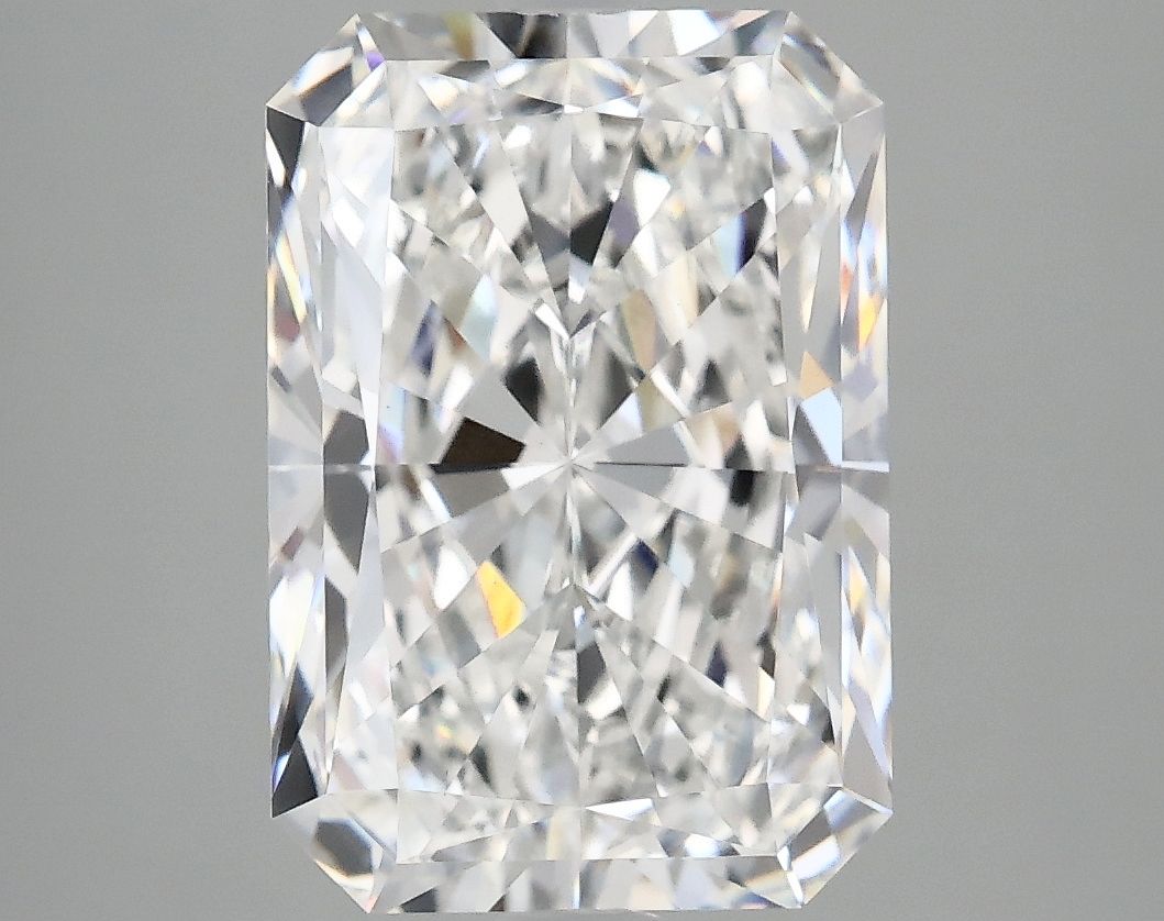 5.05 ct. radiant Lab Grown Diamond front image