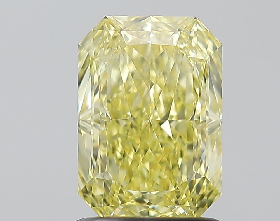 1.56 ct Radiant diamond