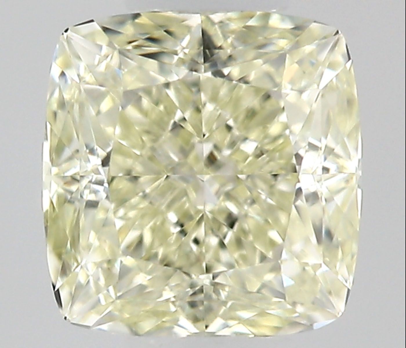 0.38 ct Cushion modified Diamond