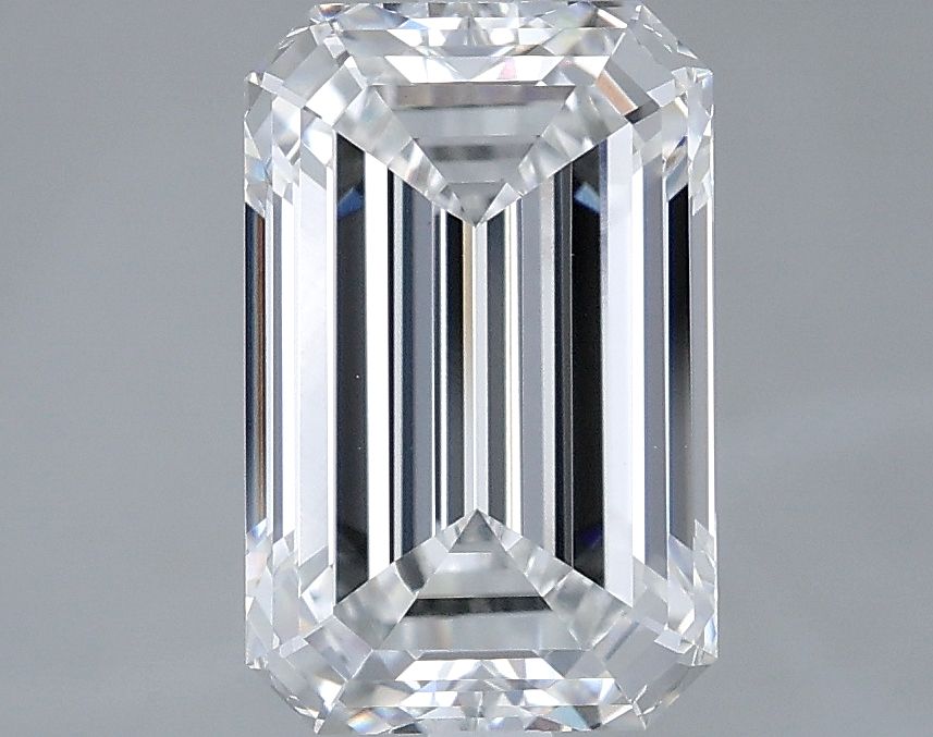 2.85 ct. emerald Lab Grown Diamond front image