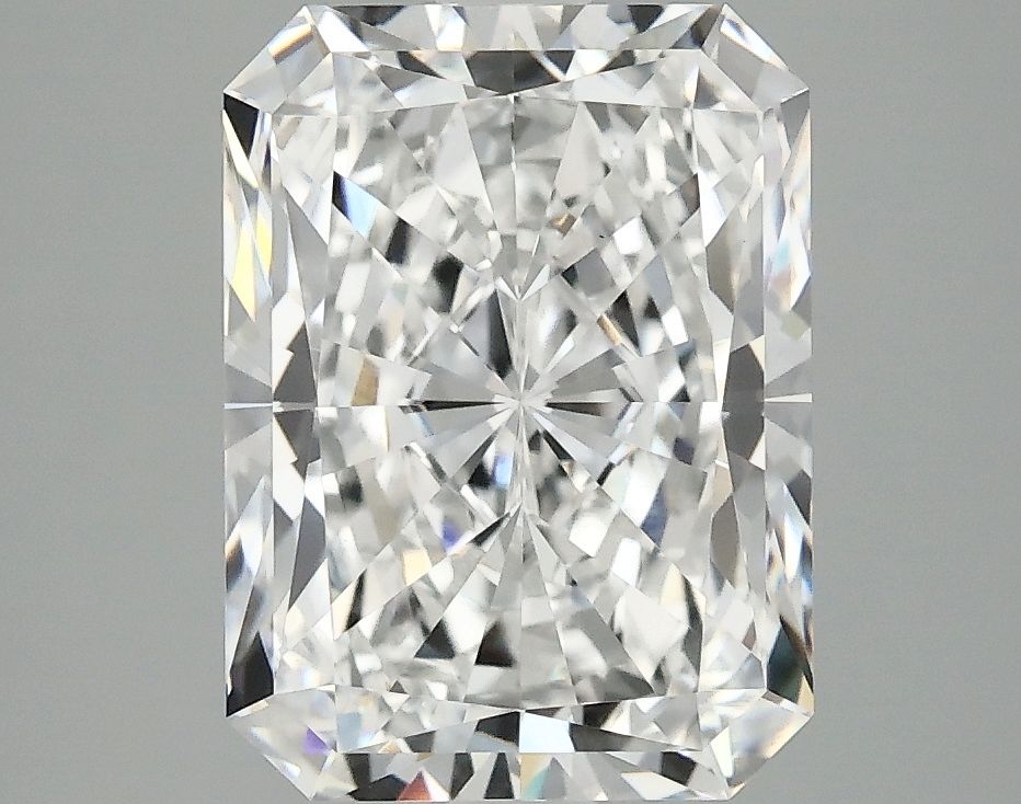 3.89 ct. radiant Lab Grown Diamond front image