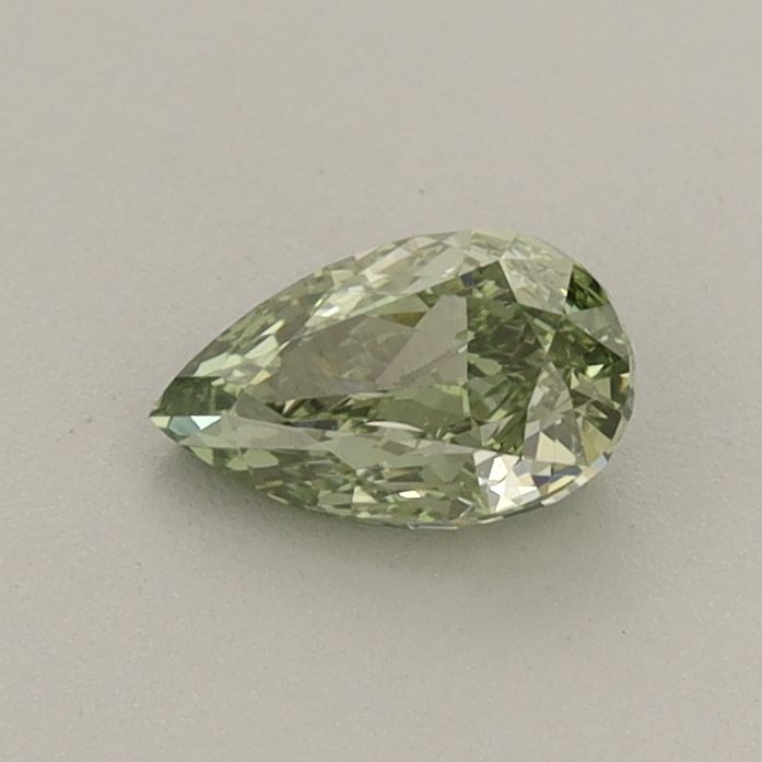 0.45 CT Fancy Vivid Green PEAR