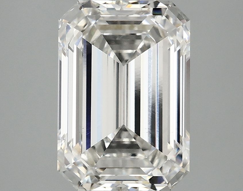 3.09 ct Emerald diamond