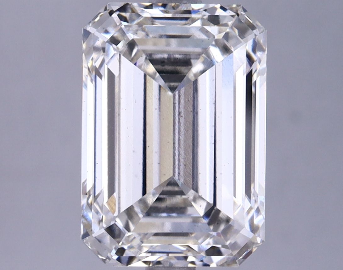4.88 ct. emerald Lab Grown Diamond front image