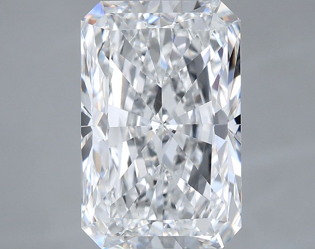 4.54 ct. radiant Lab Grown Diamond front image