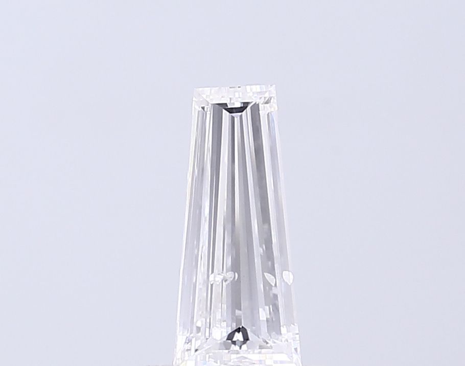 1.01 ct lab-grown Tapered baguette Diamond