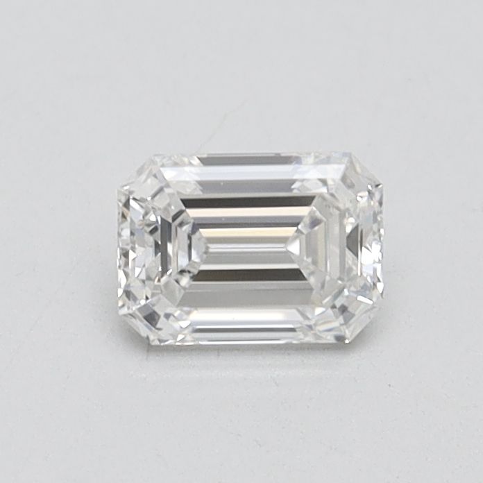 0.46 ct Emerald diamond