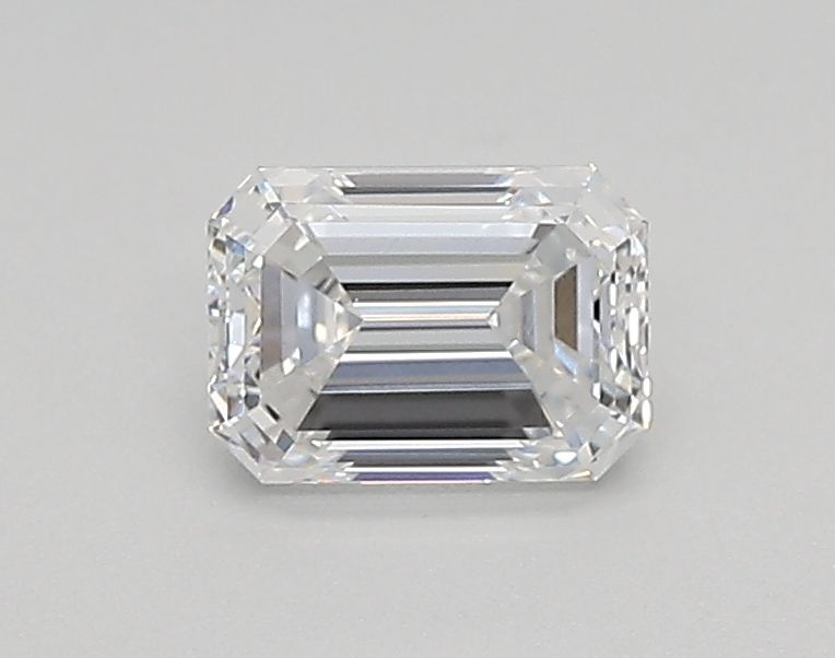 0.46 ct lab-grown Emerald Diamond
