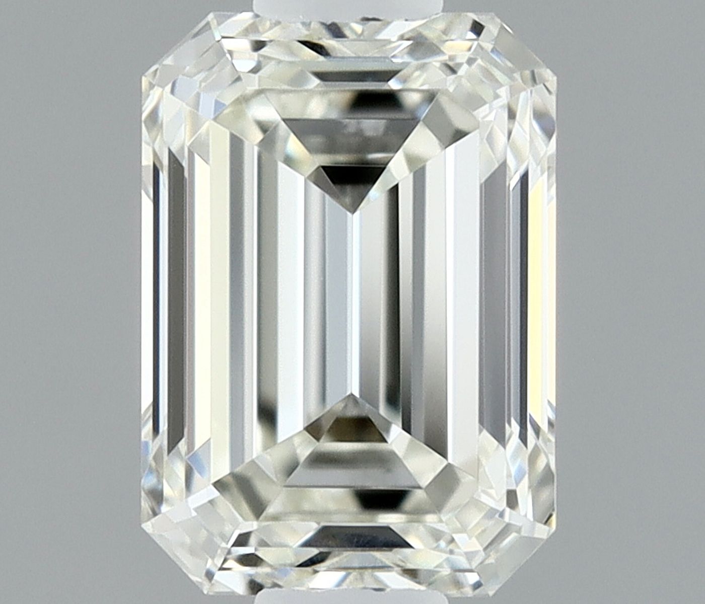 0.50 ct Emerald diamond