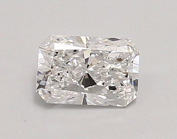 0.7 ct lab-grown Radiant Diamond