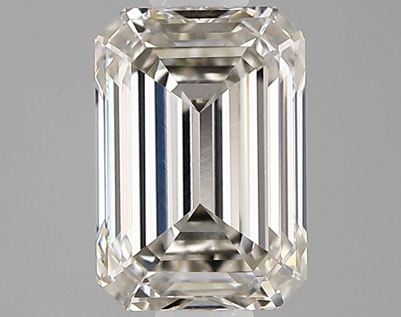 0.74 ct Emerald diamond