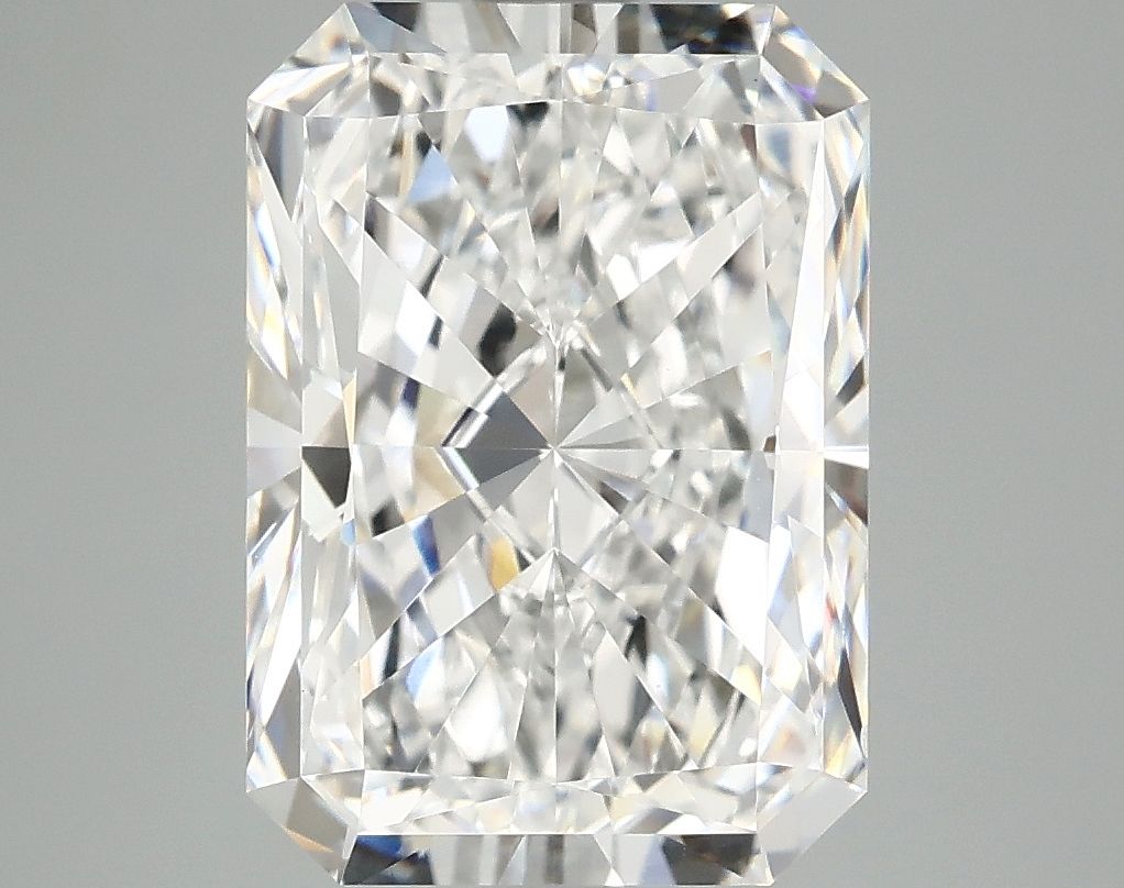 4.99 ct. radiant Lab Grown Diamond front image