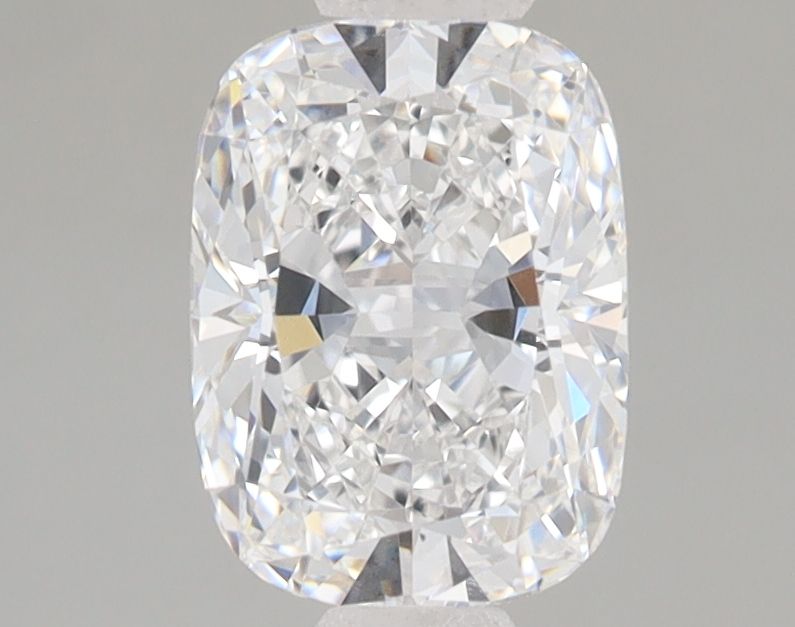 1.57 ct lab-grown Cushion modified Diamond