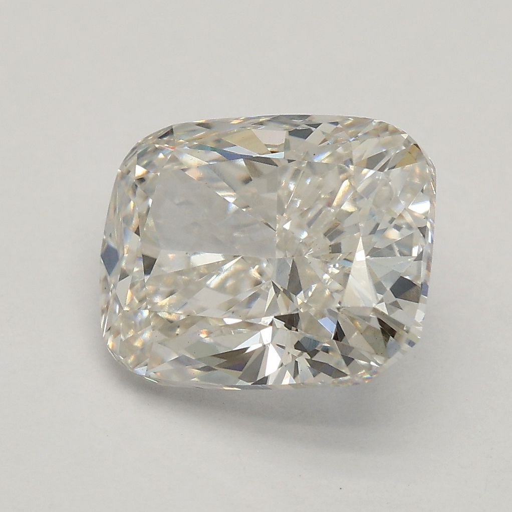 2.21 ct Cushion Brilliant diamond