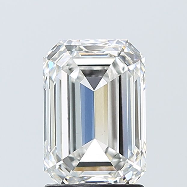 2.08 ct Emerald diamond