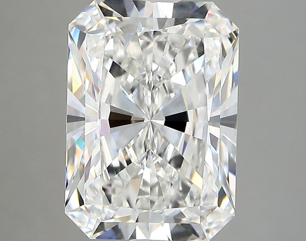 4.73 ct. radiant Lab Grown Diamond front image