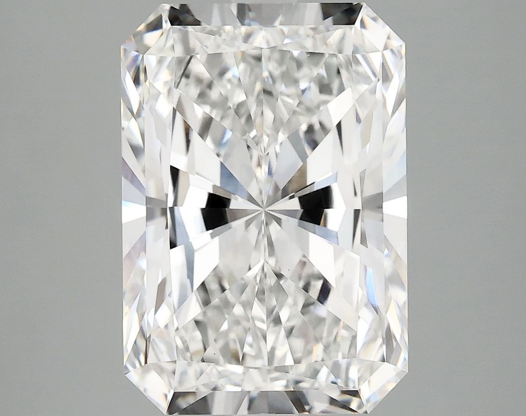 4.92 ct. radiant Lab Grown Diamond front image