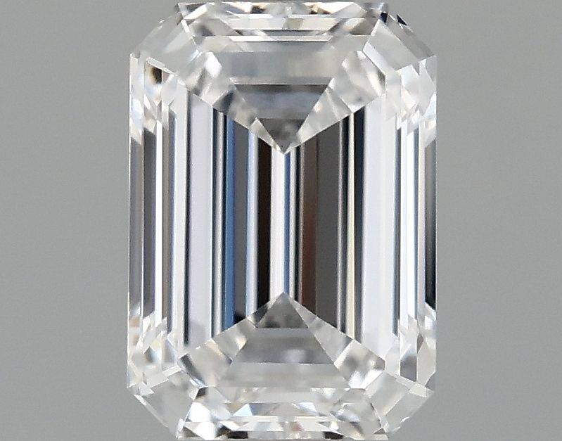0.99 ct. emerald Lab Grown Diamond front image