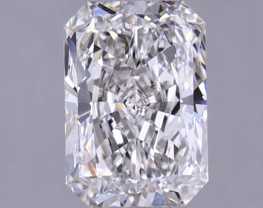 1.12 ct Radiant diamond