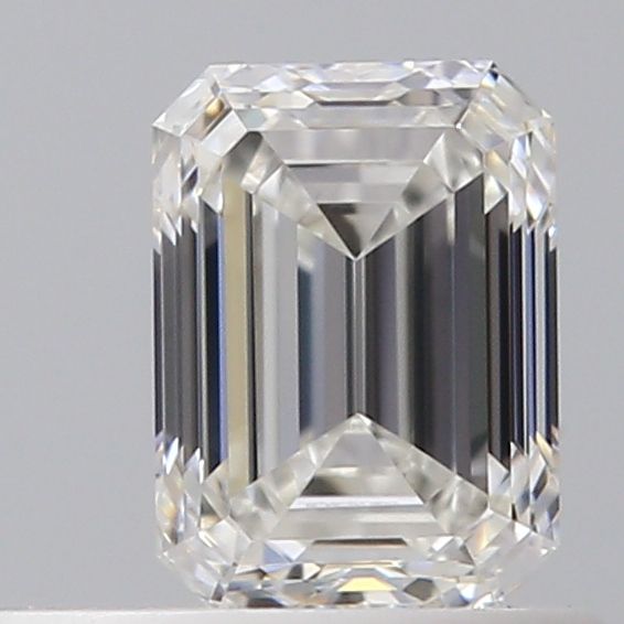 0.43 ct Emerald diamond