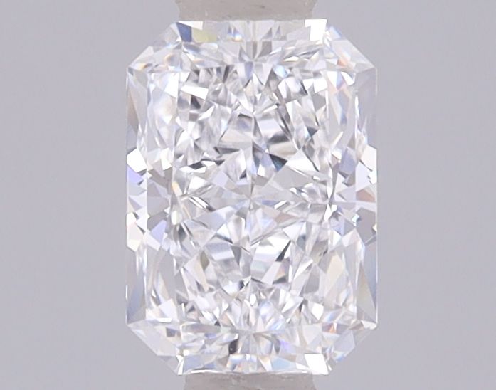 0.75 ct. radiant Lab Grown Diamond front image