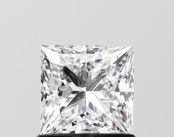 1.05 ct lab-grown Princess Diamond