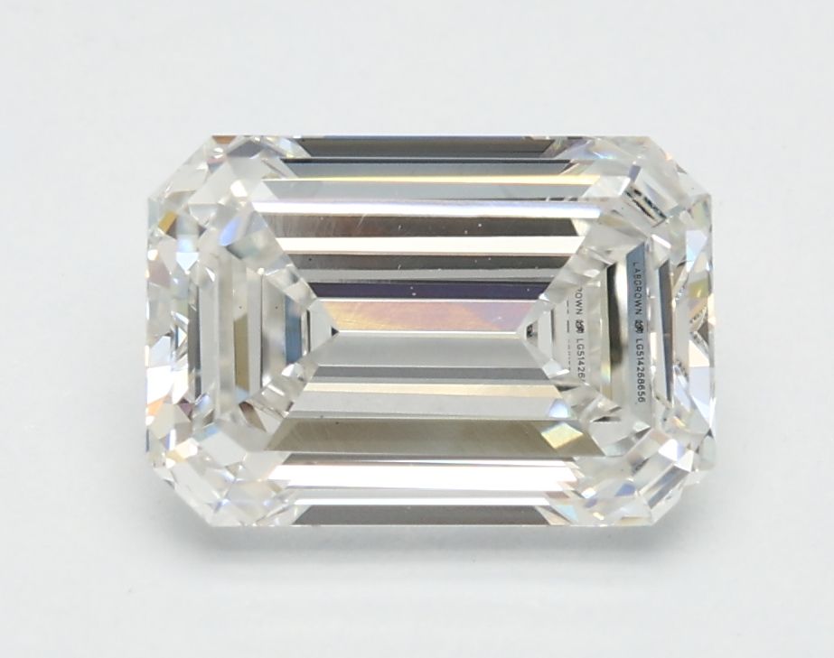 1.65 ct. emerald Lab Grown Diamond front image