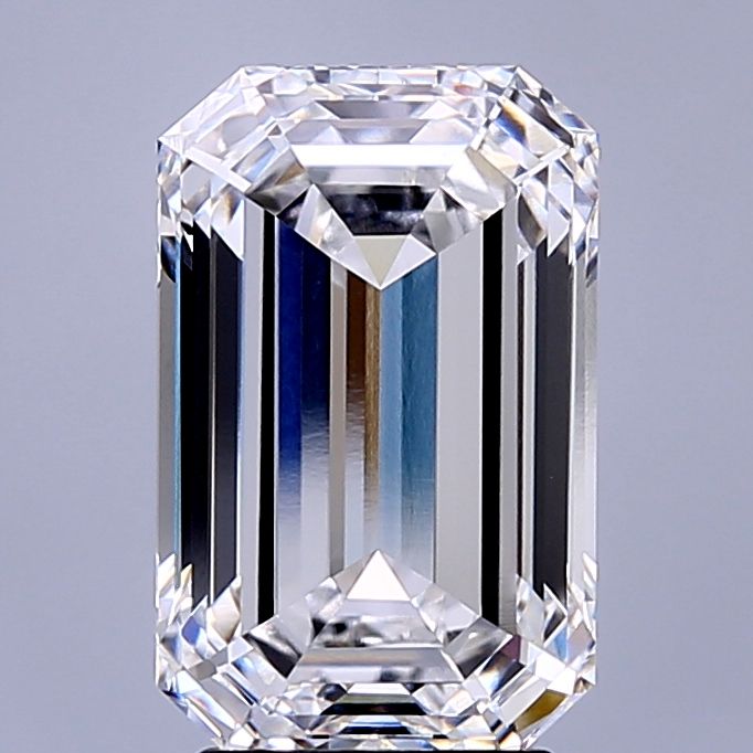 3.85 ct. emerald Lab Grown Diamond front image