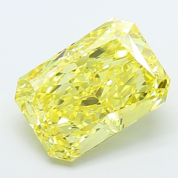 3.77 ct Radiant diamond
