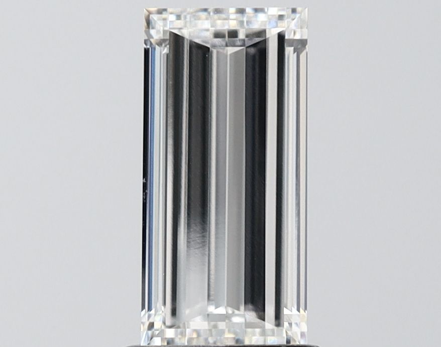 2.05 ct Baguette diamond