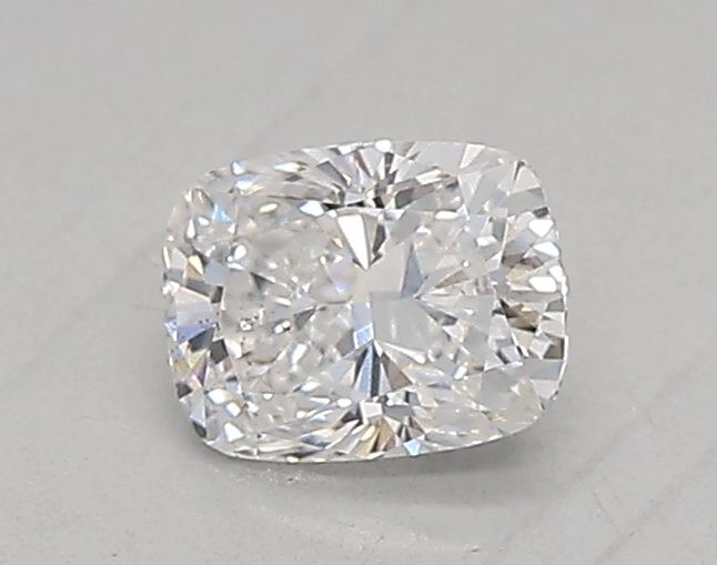 0.34 ct lab-grown Cushion modified Diamond