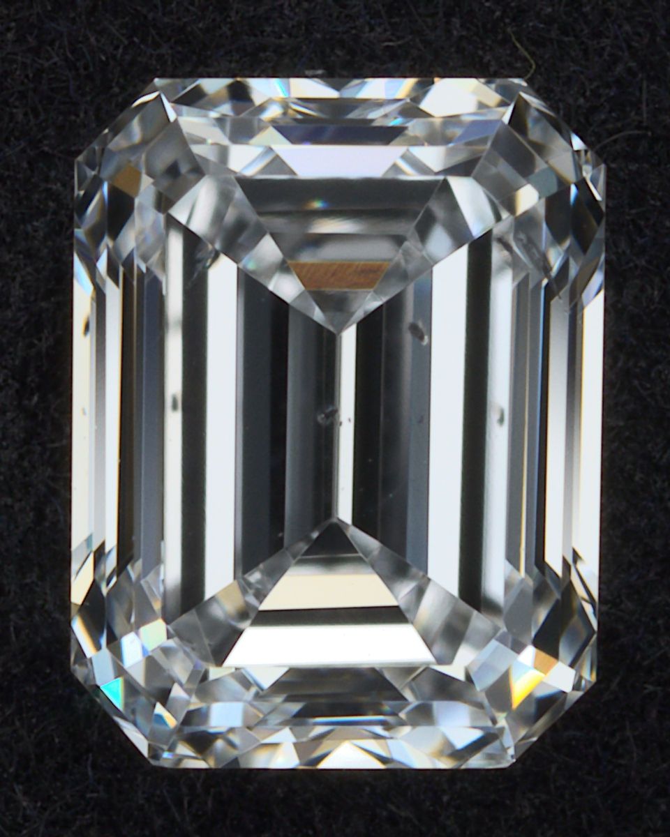 0.50 ct. emerald Lab Grown Diamond front image