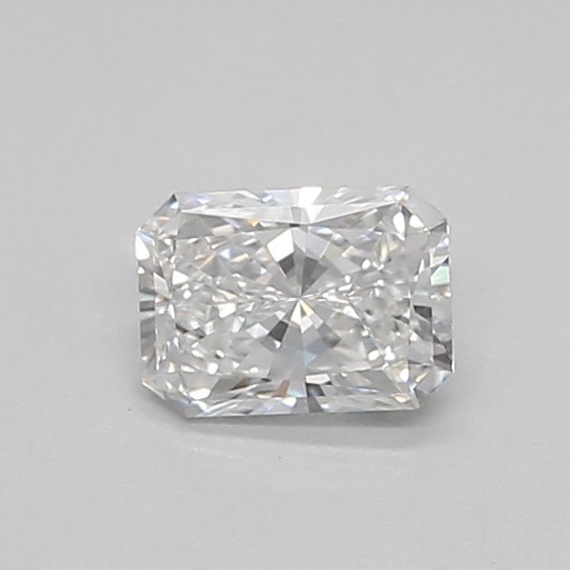 0.39 ct lab-grown Radiant Diamond