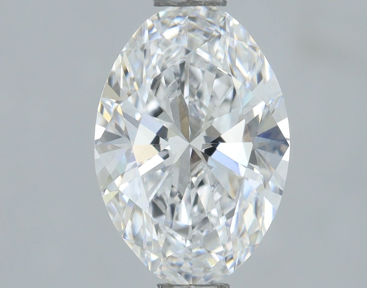 1.00 ct. oval Lab Grown Diamond front image