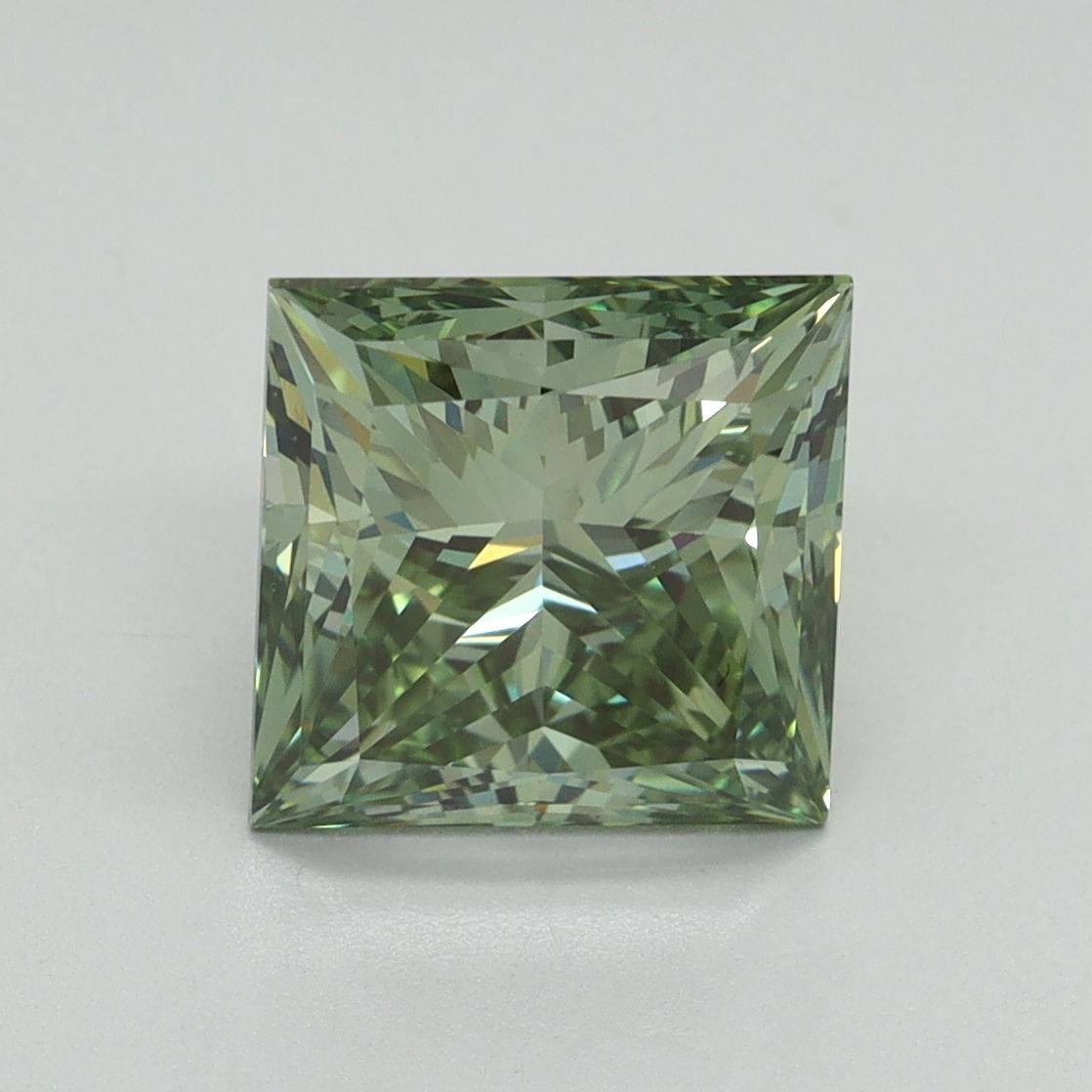 3.22 ct Princess diamond
