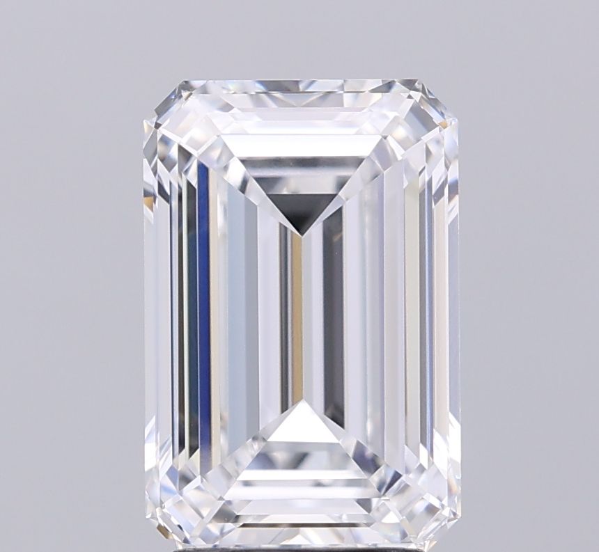 3.50 ct. emerald Lab Grown Diamond front image