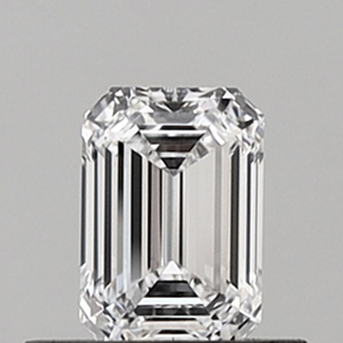 0.54 ct. emerald Lab Grown Diamond front image